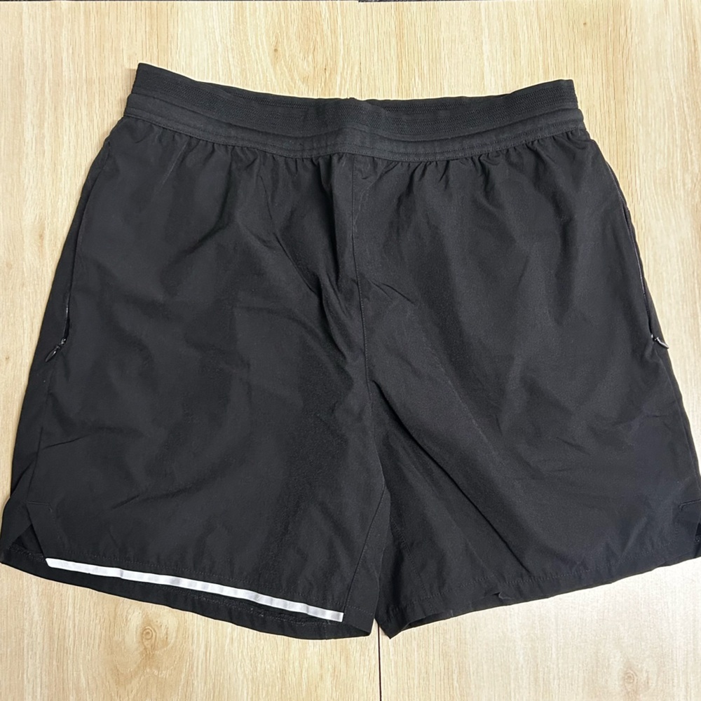 Alphalete shorts with zip up pocket